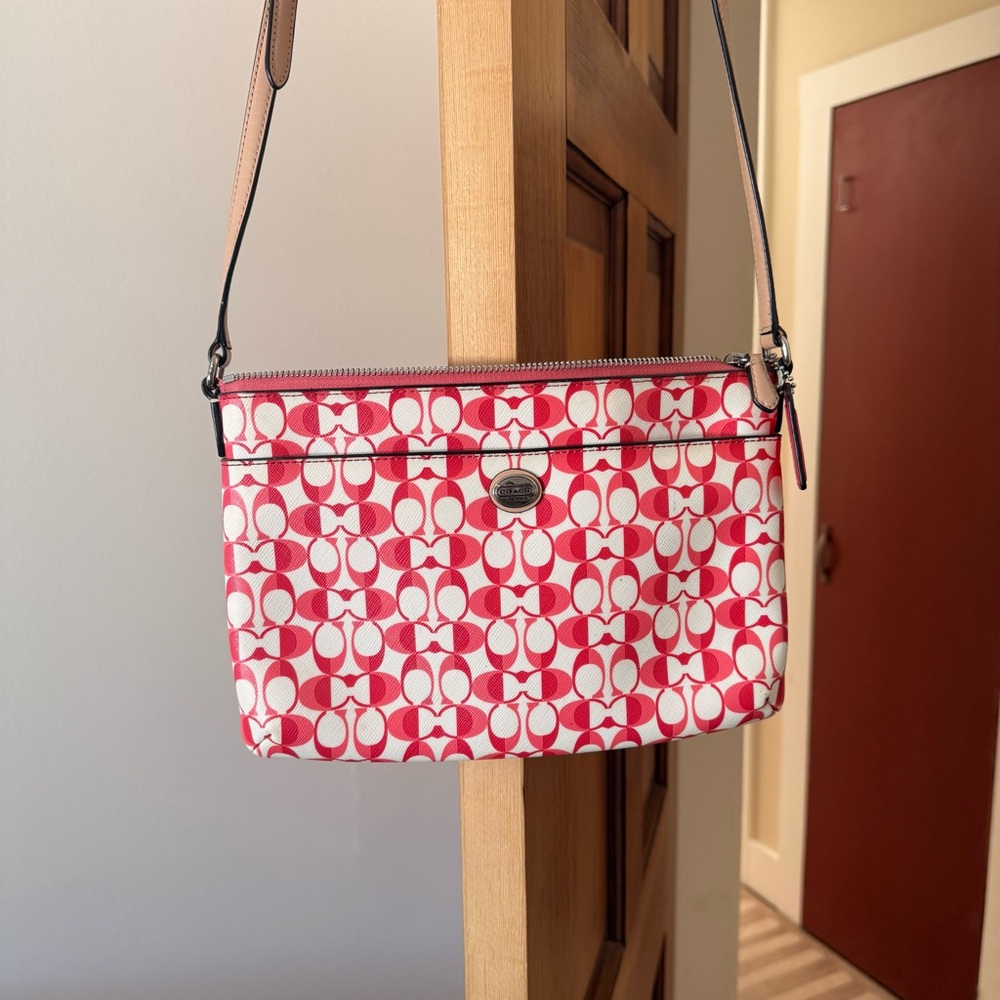 Coach Peyton Dream C East West Swingpack crossbody bag